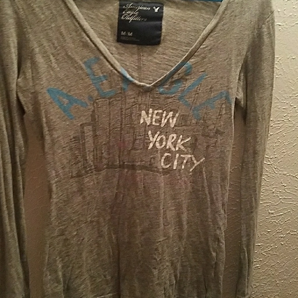 American eagle  t shirt
